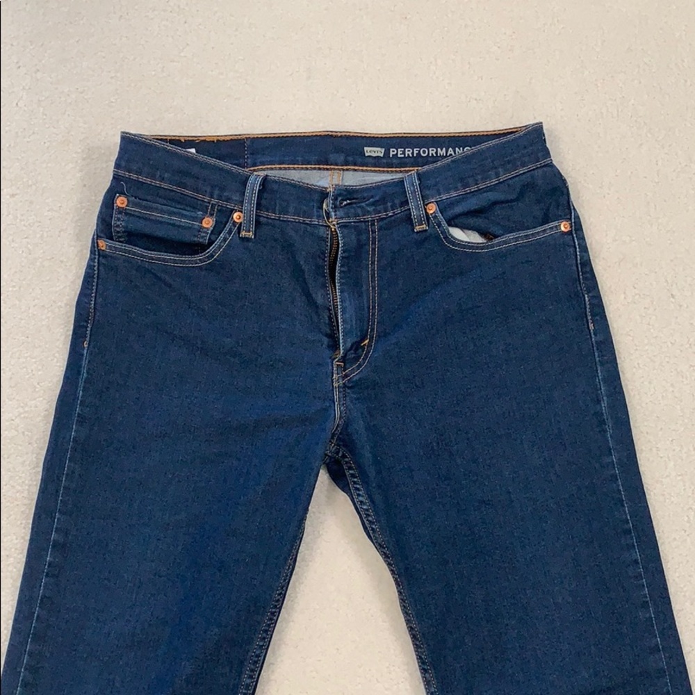Levi’s Performance Jeans. Blue jeans W32 L36